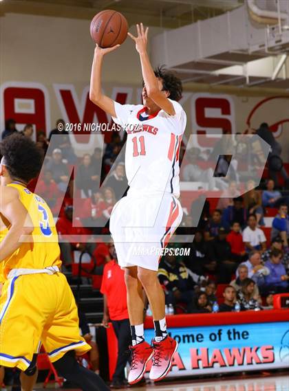 Thumbnail 3 in Redondo Union vs. Gahr (Pacific Shores Tournament) photogallery.