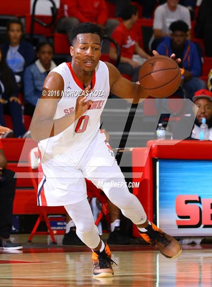Thumbnail 2 in Redondo Union vs. Gahr (Pacific Shores Tournament) photogallery.