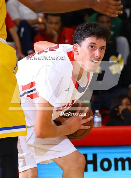 Thumbnail 2 in Redondo Union vs. Gahr (Pacific Shores Tournament) photogallery.