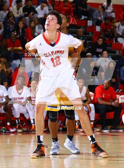 Thumbnail 3 in Redondo Union vs. Gahr (Pacific Shores Tournament) photogallery.