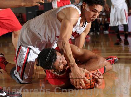 Thumbnail 2 in Westchester @ Mater Dei (Nike Extravaganza) photogallery.