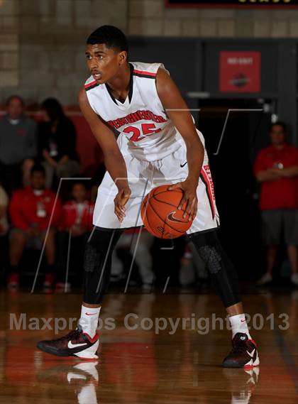 Thumbnail 3 in Westchester @ Mater Dei (Nike Extravaganza) photogallery.