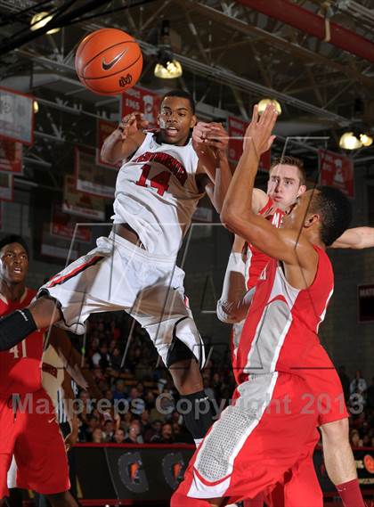Thumbnail 2 in Westchester @ Mater Dei (Nike Extravaganza) photogallery.
