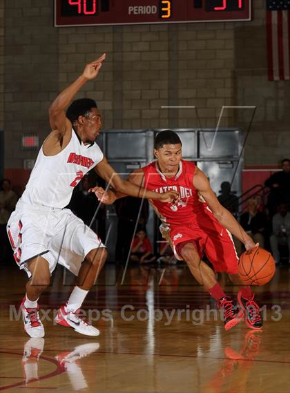 Thumbnail 2 in Westchester @ Mater Dei (Nike Extravaganza) photogallery.