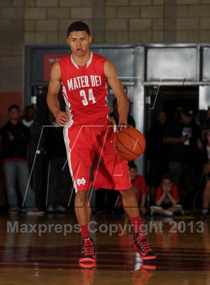 Thumbnail 3 in Westchester @ Mater Dei (Nike Extravaganza) photogallery.