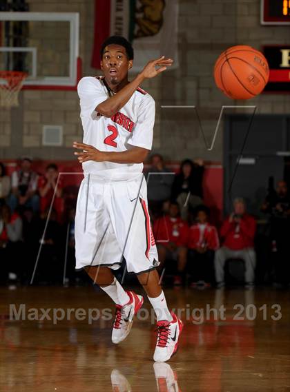 Thumbnail 1 in Westchester @ Mater Dei (Nike Extravaganza) photogallery.