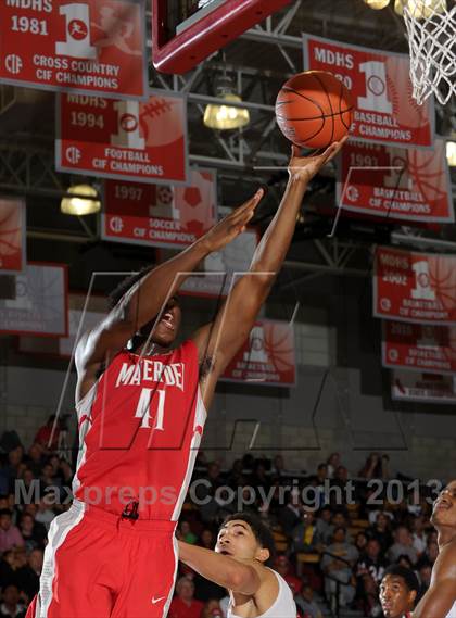 Thumbnail 3 in Westchester @ Mater Dei (Nike Extravaganza) photogallery.
