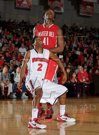 Thumbnail 1 in Westchester @ Mater Dei (Nike Extravaganza) photogallery.