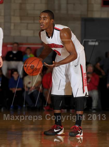 Thumbnail 2 in Westchester @ Mater Dei (Nike Extravaganza) photogallery.