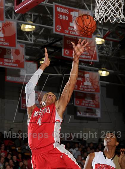 Thumbnail 2 in Westchester @ Mater Dei (Nike Extravaganza) photogallery.