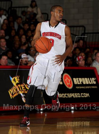 Thumbnail 2 in Westchester @ Mater Dei (Nike Extravaganza) photogallery.
