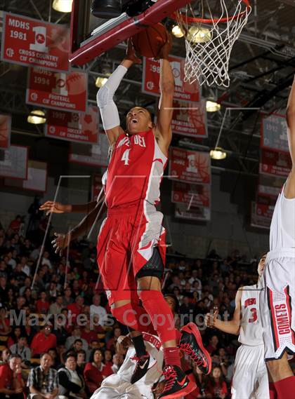 Thumbnail 2 in Westchester @ Mater Dei (Nike Extravaganza) photogallery.