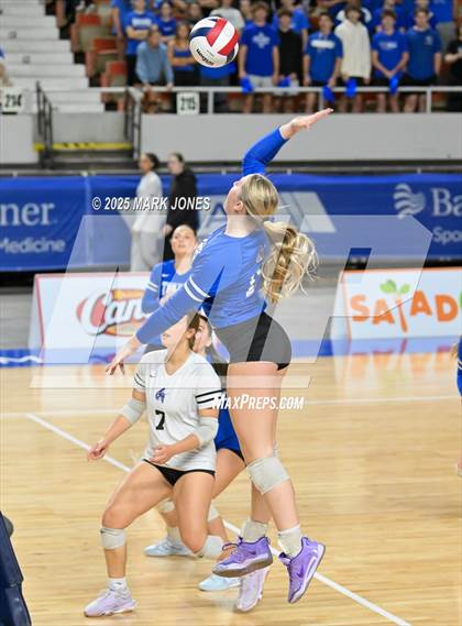 Thumbnail 1 in Valley Christian vs. Northwest Christian (AIA 3A Final) photogallery.