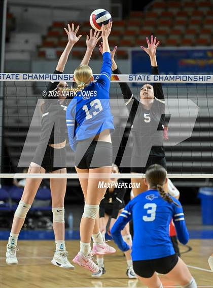 Thumbnail 3 in Valley Christian vs. Northwest Christian (AIA 3A Final) photogallery.