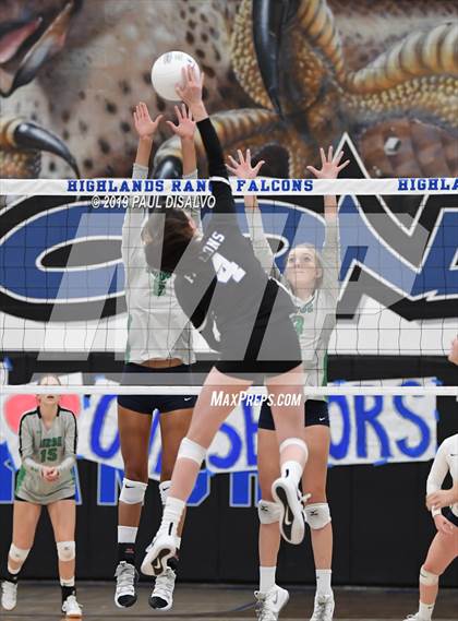 Thumbnail 2 in ThunderRidge @ Highlands Ranch photogallery.