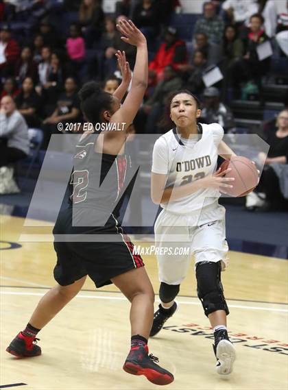 Thumbnail 2 in Bishop O'Dowd vs. Salesian College Preparatory (CIF NCS D3 Final) photogallery.