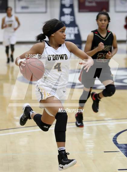 Thumbnail 1 in Bishop O'Dowd vs. Salesian College Preparatory (CIF NCS D3 Final) photogallery.