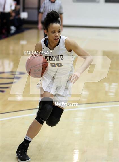 Thumbnail 3 in Bishop O'Dowd vs. Salesian College Preparatory (CIF NCS D3 Final) photogallery.