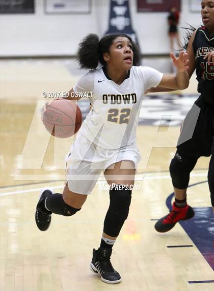 Thumbnail 2 in Bishop O'Dowd vs. Salesian College Preparatory (CIF NCS D3 Final) photogallery.