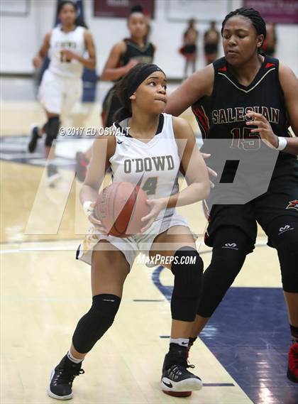 Thumbnail 2 in Bishop O'Dowd vs. Salesian College Preparatory (CIF NCS D3 Final) photogallery.