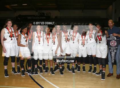 Thumbnail 1 in Bishop O'Dowd vs. Salesian College Preparatory (CIF NCS D3 Final) photogallery.