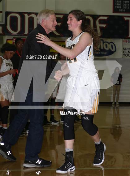 Thumbnail 2 in Bishop O'Dowd vs. Salesian College Preparatory (CIF NCS D3 Final) photogallery.