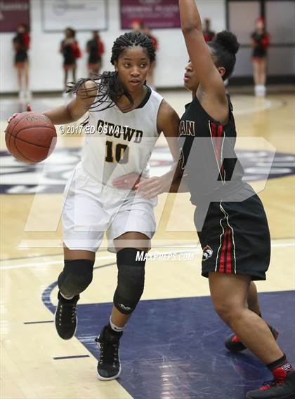 Thumbnail 1 in Bishop O'Dowd vs. Salesian College Preparatory (CIF NCS D3 Final) photogallery.