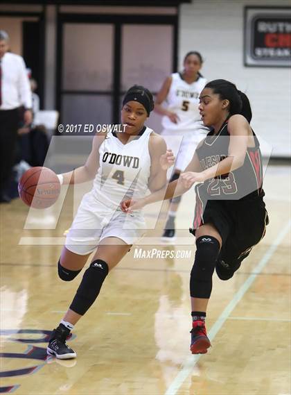 Thumbnail 1 in Bishop O'Dowd vs. Salesian College Preparatory (CIF NCS D3 Final) photogallery.