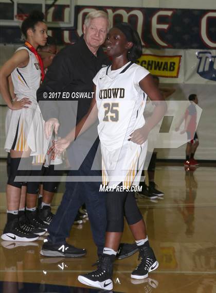 Thumbnail 1 in Bishop O'Dowd vs. Salesian College Preparatory (CIF NCS D3 Final) photogallery.