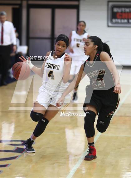 Thumbnail 2 in Bishop O'Dowd vs. Salesian College Preparatory (CIF NCS D3 Final) photogallery.