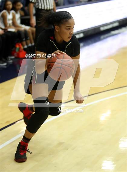 Thumbnail 1 in Bishop O'Dowd vs. Salesian College Preparatory (CIF NCS D3 Final) photogallery.