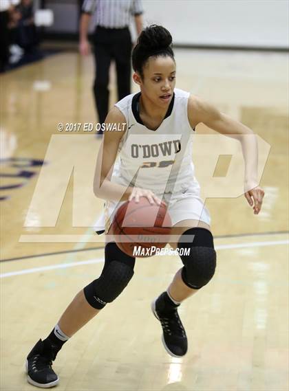 Thumbnail 1 in Bishop O'Dowd vs. Salesian College Preparatory (CIF NCS D3 Final) photogallery.