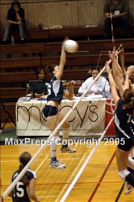 Thumbnail 2 in Santa Margarita vs Rim Of The World (D3-AA Section Final) photogallery.