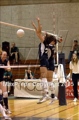 Thumbnail 1 in Santa Margarita vs Rim Of The World (D3-AA Section Final) photogallery.