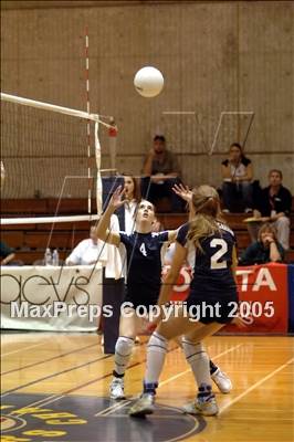 Thumbnail 2 in Santa Margarita vs Rim Of The World (D3-AA Section Final) photogallery.