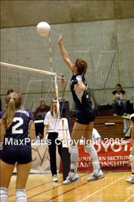 Thumbnail 2 in Santa Margarita vs Rim Of The World (D3-AA Section Final) photogallery.