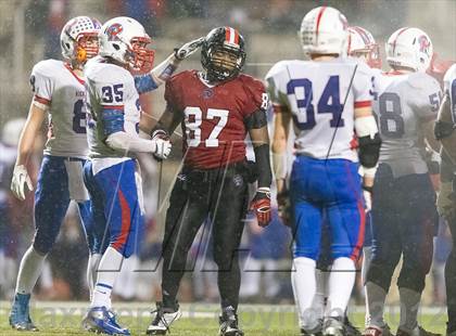 Thumbnail 2 in Aliquippa vs. Richland (PIAA Class AA Semifinal) photogallery.