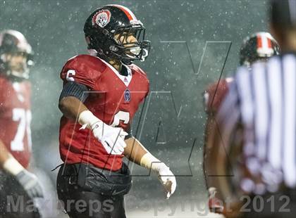 Thumbnail 1 in Aliquippa vs. Richland (PIAA Class AA Semifinal) photogallery.