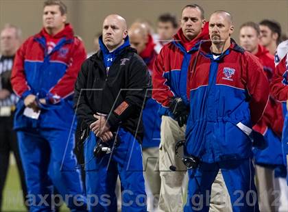 Thumbnail 2 in Aliquippa vs. Richland (PIAA Class AA Semifinal) photogallery.