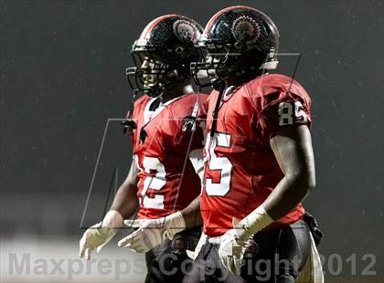 Thumbnail 1 in Aliquippa vs. Richland (PIAA Class AA Semifinal) photogallery.