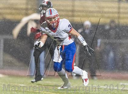 Thumbnail 2 in Aliquippa vs. Richland (PIAA Class AA Semifinal) photogallery.
