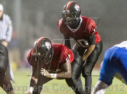Thumbnail 2 in Aliquippa vs. Richland (PIAA Class AA Semifinal) photogallery.