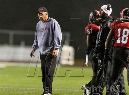 Thumbnail 1 in Aliquippa vs. Richland (PIAA Class AA Semifinal) photogallery.