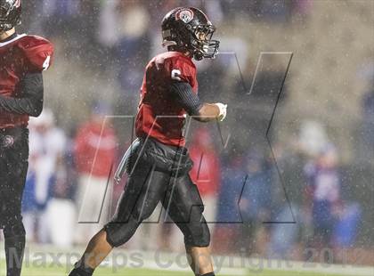 Thumbnail 3 in Aliquippa vs. Richland (PIAA Class AA Semifinal) photogallery.