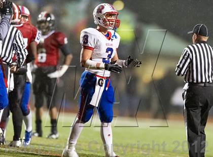 Thumbnail 2 in Aliquippa vs. Richland (PIAA Class AA Semifinal) photogallery.