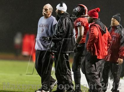 Thumbnail 1 in Aliquippa vs. Richland (PIAA Class AA Semifinal) photogallery.