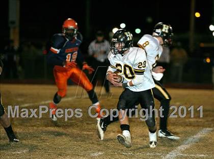 Thumbnail 2 in Hendersonville vs. Ridgeway (TSSAA 5A Semifinal) photogallery.