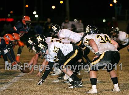 Thumbnail 1 in Hendersonville vs. Ridgeway (TSSAA 5A Semifinal) photogallery.