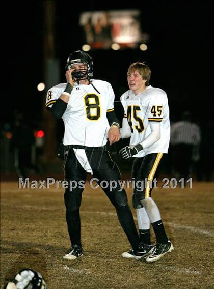 Thumbnail 2 in Hendersonville vs. Ridgeway (TSSAA 5A Semifinal) photogallery.