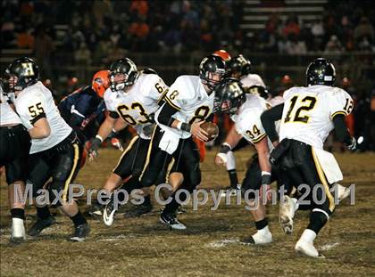 Thumbnail 1 in Hendersonville vs. Ridgeway (TSSAA 5A Semifinal) photogallery.